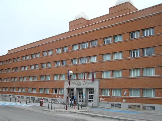 Facultad de Ciéncias Físicas Facultad de Ciéncias Físicas