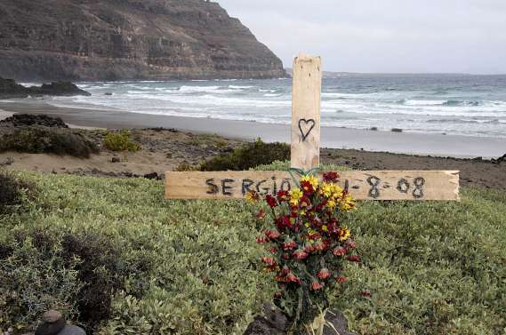 Hallan el cadáver del joven desaparecido en Lanzarote Hallan el cadáver del joven desaparecido en Lanzarote