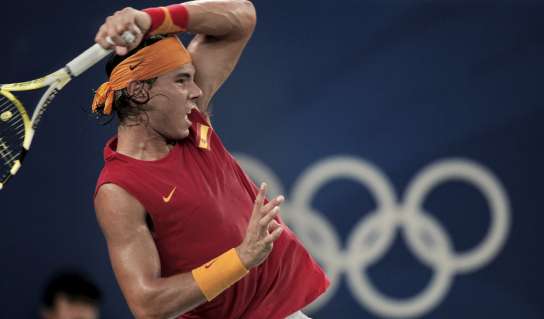 Rafa Nadal, ante Lleyton Hewitt Rafa Nadal, ante Lleyton Hewitt
