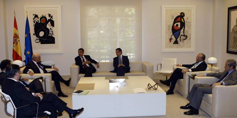 Zapatero, reunido con los representantes de los grandes bancos Zapatero, reunido con los representantes de los grandes bancos