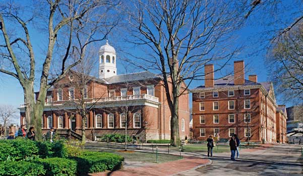 Universidad de Harvard Universidad de Harvard