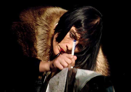 Imagen de 'Las amargas lágrimas de Petra von Kant', de Fassbinder. Imagen de 'Las amargas lágrimas de Petra von Kant', de Fassbinder.