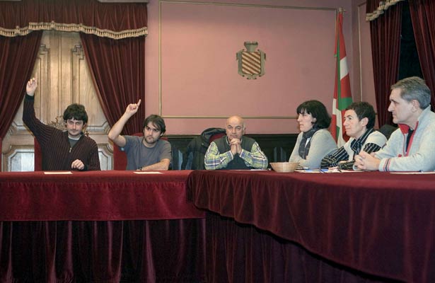 Pleno en el Ayuntamiento de Azpeitia. Pleno en el Ayuntamiento de Azpeitia.