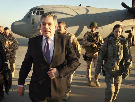 Gordon Brown, en Irak. Gordon Brown, en Irak.