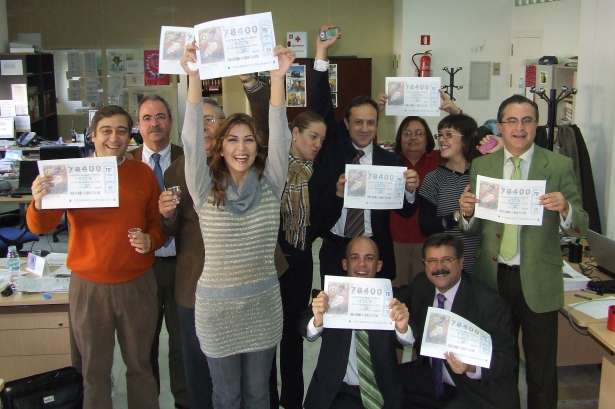 Sevillanos ganadores del segundo premio de la Lotería Sevillanos ganadores del segundo premio de la Lotería