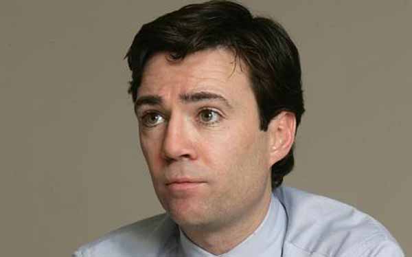 El ministro británico de cultura, Andy Burnham El ministro británico de cultura, Andy Burnham