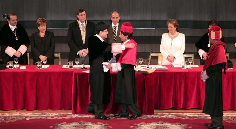 Investidura de Aznar como doctor honoris causa. Investidura de Aznar como doctor honoris causa.
