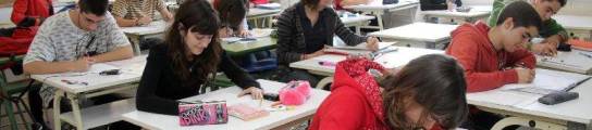 Estudiantes de un instituto Estudiantes de un instituto