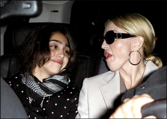 Madonna y Lourdes Madonna y Lourdes