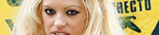 Ana López García, doble oficial de Pamela Anderson. VERTELE.COM