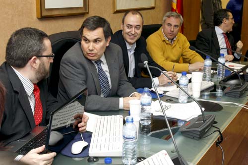El Comité de Huelga Nacional, durante la reunión mantenida esta sábado. EFE El Comité de Huelga Nacional, durante la reunión mantenida esta sábado. EFE