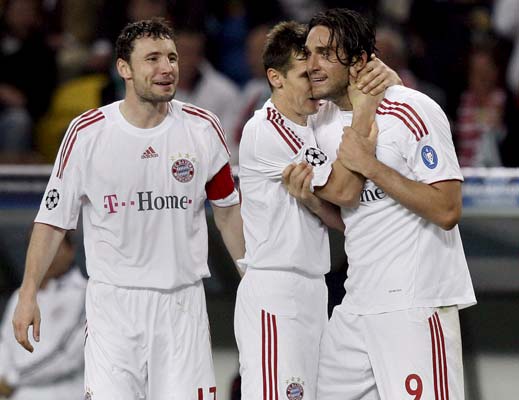 Van Bommel, Klose y Luca Toni Van Bommel, Klose y Luca Toni