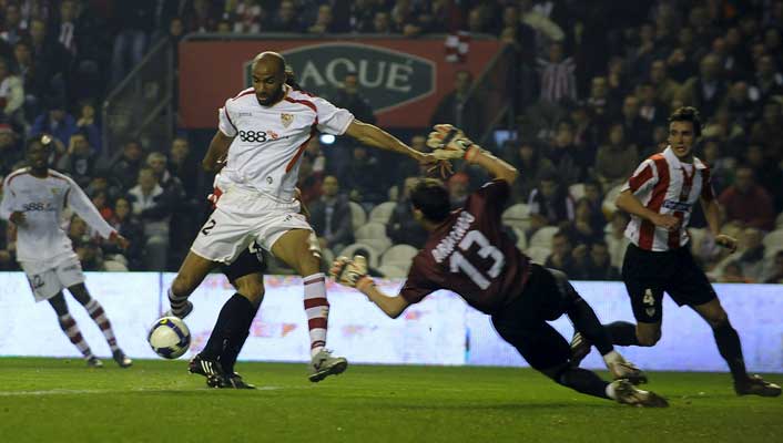 Kanouté en el Athletic-Sevilla Kanouté en el Athletic-Sevilla
