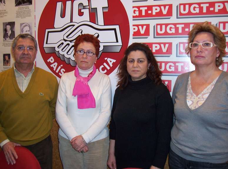 Familias valencianas denuncian retrasos en la Ley de Dependencia. Familias valencianas denuncian retrasos en la Ley de Dependencia.