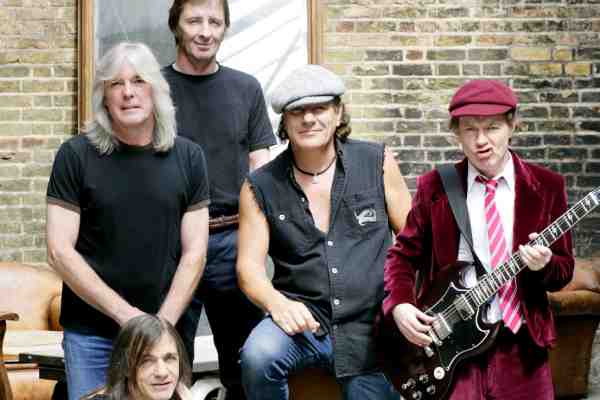 Los míticos de AC/DC tocarán el 4 de abril en el BEC. Los míticos de AC/DC tocarán el 4 de abril en el BEC.