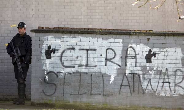 Un policía en Irlanda del Norte Un policía en Irlanda del Norte