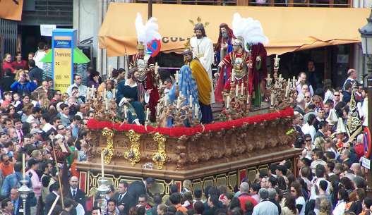 Miércoles Santo lleno de estrenos: un nuevo paso de palio ...