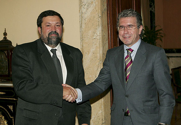 Caamaño y Granados Caamaño y Granados