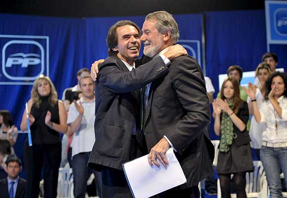 Aznar, con Mayor Oreja Aznar, con Mayor Oreja