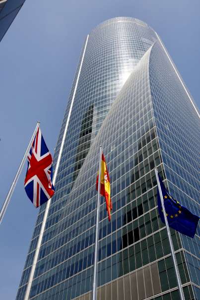 Embajadas en las Cuatro Torres Embajadas en las Cuatro Torres