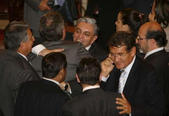 Votación reelección Uribe Votación reelección Uribe