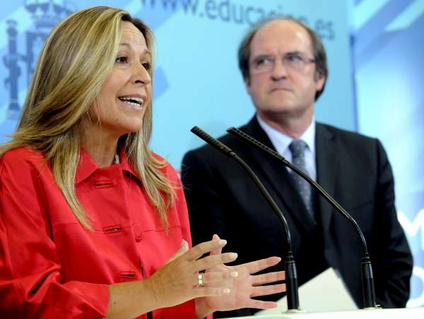 Los ministros de Sanidad y Educación Los ministros de Sanidad y Educación