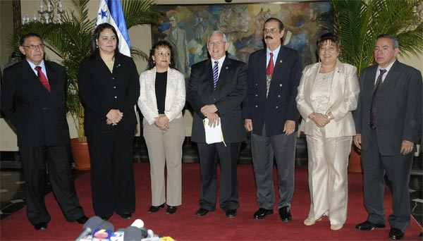 Gobierno de Roberto Micheletti, en Honduras Gobierno de Roberto Micheletti, en Honduras