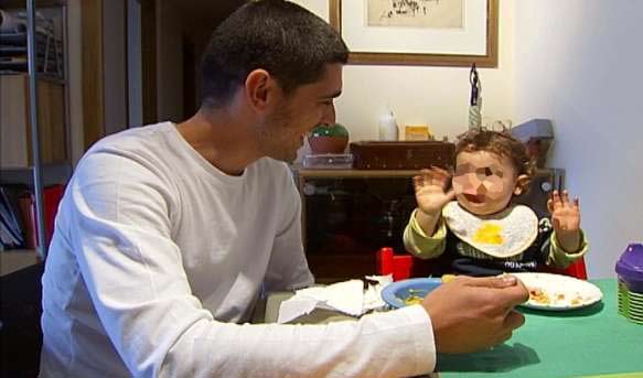 Niño comiendo Niño comiendo