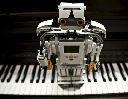 Robot caza canciones Robot caza canciones