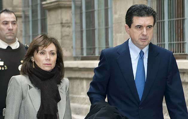 Matas y su esposa Matas y su esposa