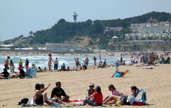 Gente en la playa Gente en la playa