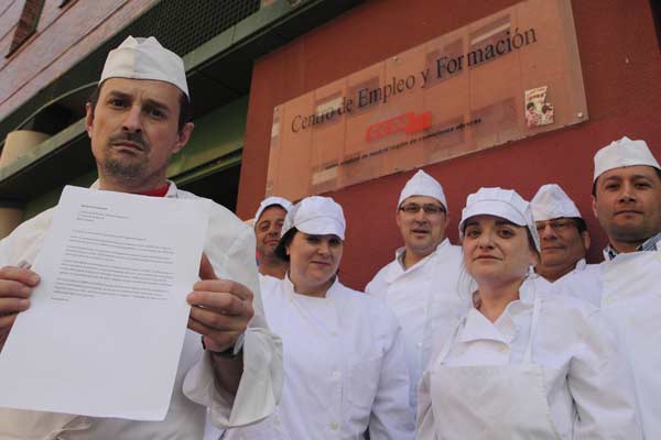 Timados por un curso del paro. Timados por un curso del paro.
