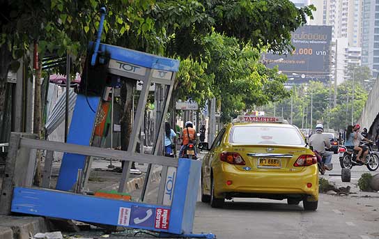 Toque de queda en Bangkok Toque de queda en Bangkok