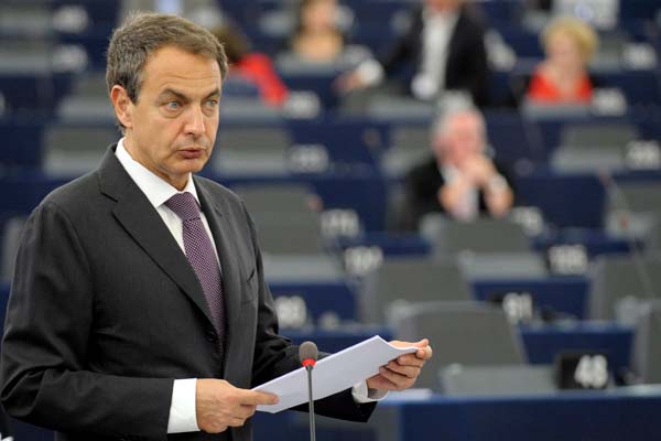 Zapatero hace balance de la presidencia de España en la UE. Zapatero hace balance de la presidencia de España en la UE.