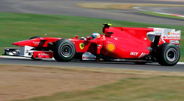 Fernando Alonso en su Ferrari Fernando Alonso en su Ferrari