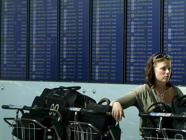 Pasajeros afectados por las bajas de los controladores Pasajeros afectados por las bajas de los controladores