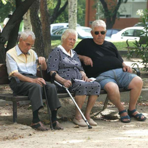 Un grupo de ancianos Un grupo de ancianos