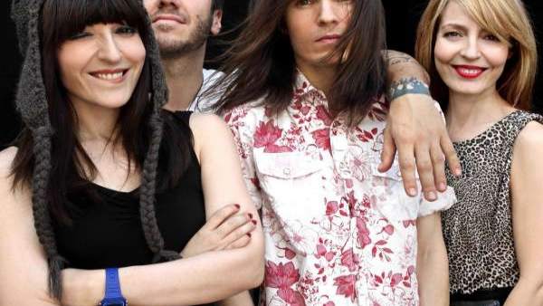 La banda Dover. La banda Dover.