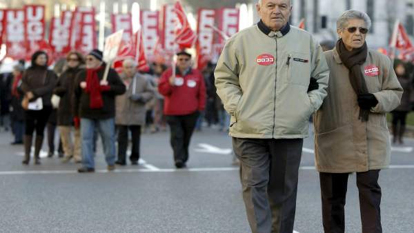 Marcha contra el aumento de la edad de jubilación Marcha contra el aumento de la edad de jubilación