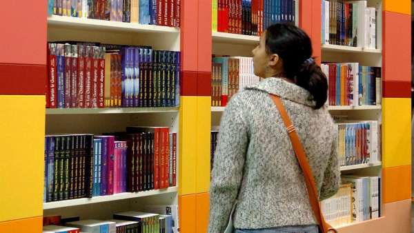 Los jóvenes y los libros Los jóvenes y los libros