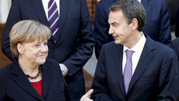 José Luis Rodríguez Zapatero y Angela Merkel José Luis Rodríguez Zapatero y Angela Merkel