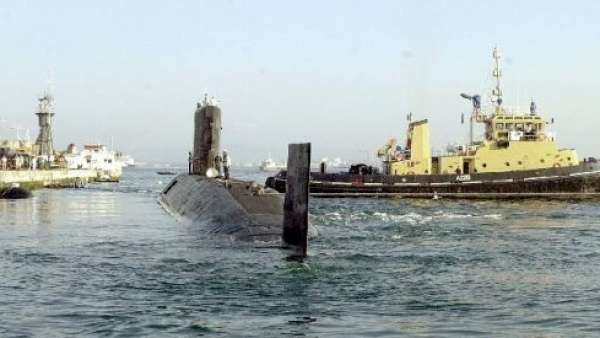 El submarino nuclear británio HMS Tireless El submarino nuclear británio HMS Tireless