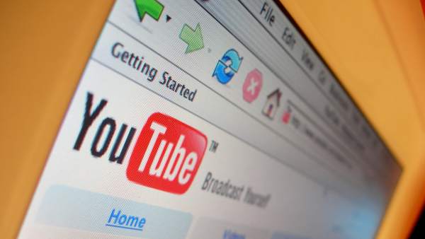 YouTube YouTube