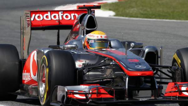 Los F1 podrán usar el alerón móvil para adelantar dos veces Los F1 podrán usar el alerón móvil para adelantar dos veces