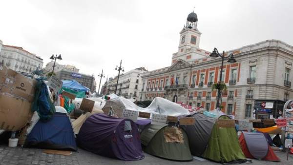Acampada en la Puerta del Sol Acampada en la Puerta del Sol