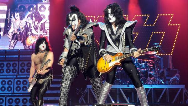 Kiss Kiss