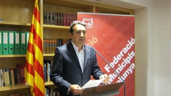 El socialista Manuel Bustos. El socialista Manuel Bustos.