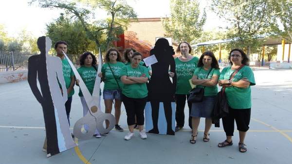 Protesta de padres y profesores Protesta de padres y profesores