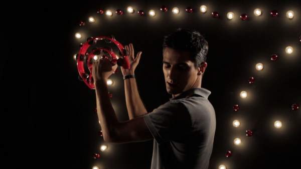 Nacho Vigalondo estrena videoclip en Facebook Nacho Vigalondo estrena videoclip en Facebook