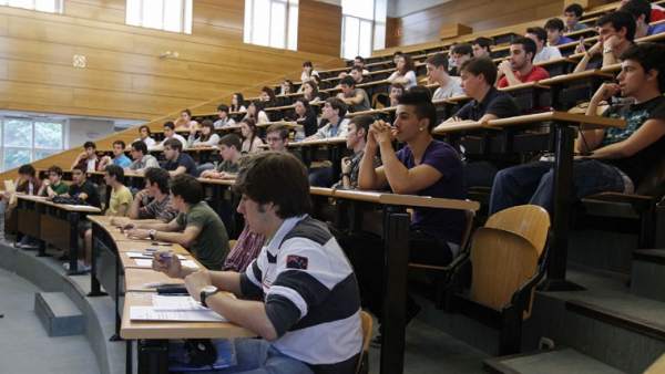 Jóvenes españoles Jóvenes españoles